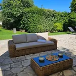 Mas De Charme Avec Piscine Villa *