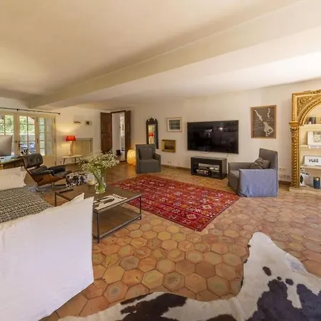 빌라 Mas De Charme Avec Piscine *