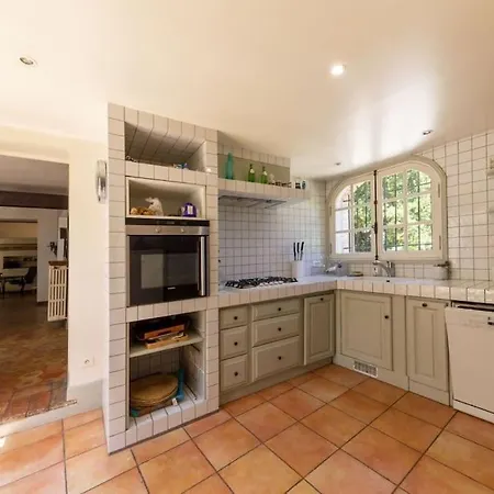 Mas De Charme Avec Piscine * Antibes