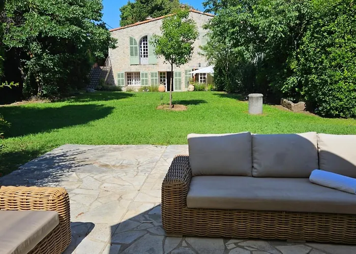 Mas De Charme Avec Piscine * אנטיב