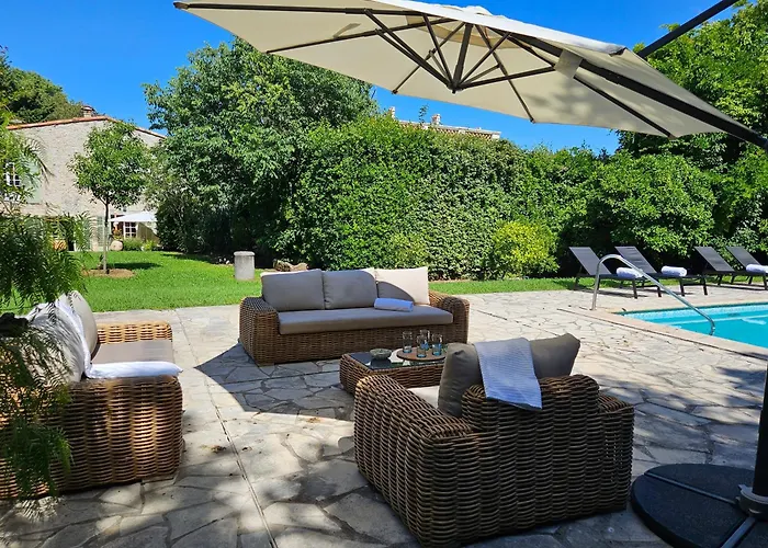 Mas De Charme Avec Piscine * אנטיב