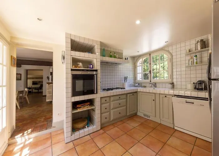 Mas De Charme Avec Piscine * אנטיב